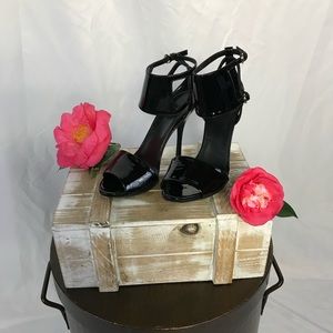 Gucci Patent leather high heel